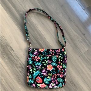 Vera Bradley adjustable crossbody/shoulder bag